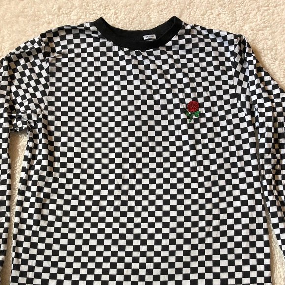 🌴3 for $20🌴 Checkerboard Long Sleeve Top - Picture 10 of 11